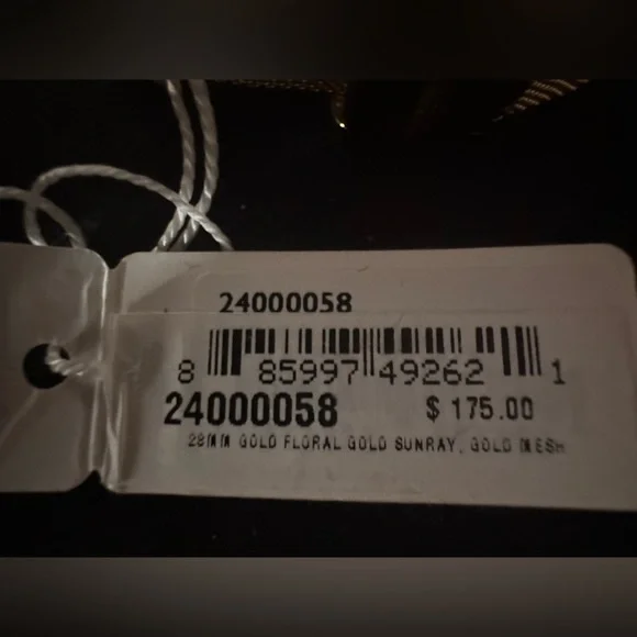 NWT Olivia Burton Ultra Slim Floral Ion Plated Gold-Tone Steel Watch 28mm - Gold - Picture 6 of 6